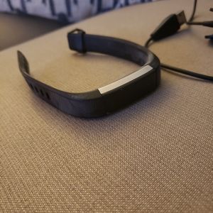 Fitbit Alta HR